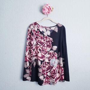 Chicos Black Floral V-neck Sweater